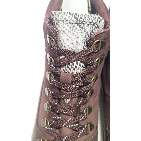 TOMS mesa waterproof Forest Brown Oiled Nubuck Suede Boots women's size 7.5 - Picture 5 of 9